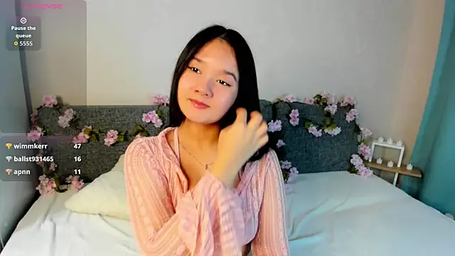 Maekko online show from 12.04.25