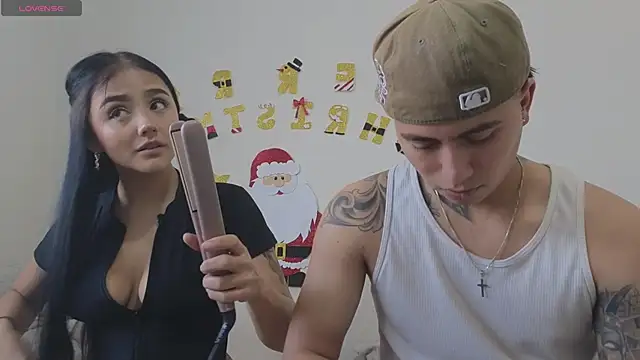 Snapshot of Thiago_x_Sahara chatting on 12.05.25 Thiago x Sahara online show from 12.05.25