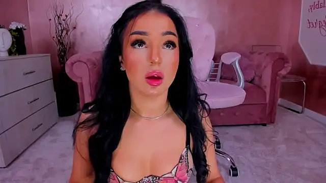 Snapshot of evanew_ chatting on 02.28.25 evanew online show from 02.28.25