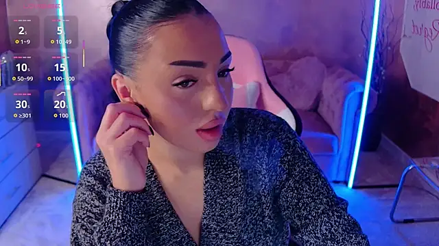 Snapshot of evanew_ chatting on 10.25.25 evanew online show from 10.25.25