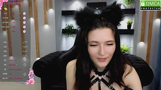 Snapshot of niki_cutes chatting on 01.31.25 niki cutes online show from 01.31.25