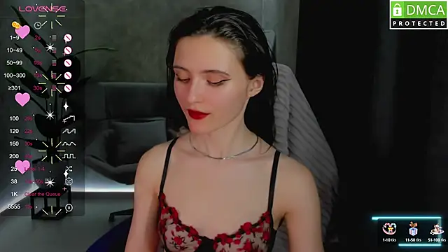 Snapshot of niki_cutes chatting on 03.11.25 niki cutes online show from 03.11.25