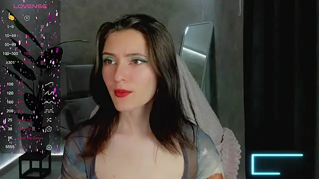 Snapshot of niki_cutes chatting on 03.23.25 niki cutes online show from 03.23.25