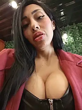 Snapshot of Isabellitasexi38 chatting on 05.21.26 Isabellitasexi38 online show from 05.21.26