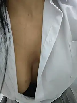 Snapshot of Isabellitasexi38 chatting on 07.25.26 Isabellitasexi38 online show from 07.25.26