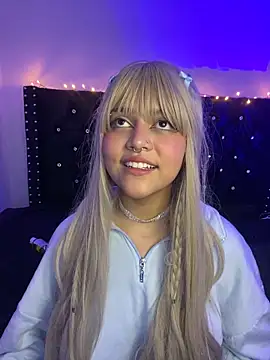 Snapshot of kath_kitty chatting on 01.15.25 kath kitty online show from 01.15.25