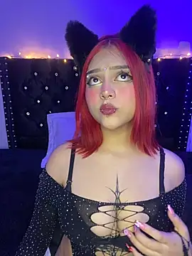 Snapshot of kath_kitty chatting on 02.06.25 kath kitty online show from 02.06.25