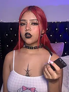 Snapshot of kath_kitty chatting on 03.03.25 kath kitty online show from 03.03.25