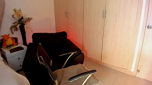 Snapshot of rachaeldeckard__ chatting on 10.26.25 rachaeldeckard online show from 10.26.25