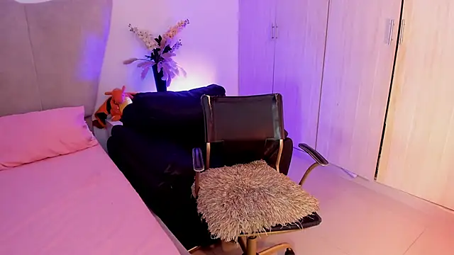 Snapshot of rachaeldeckard__ chatting on 11.07.25 rachaeldeckard online show from 11.07.25