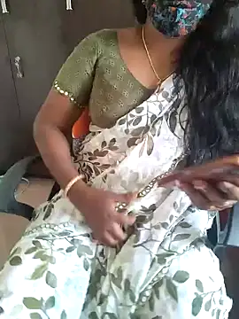 Snapshot of Tamil_roja69 chatting on 04.28.26 Tamil roja69 online show from 04.28.26