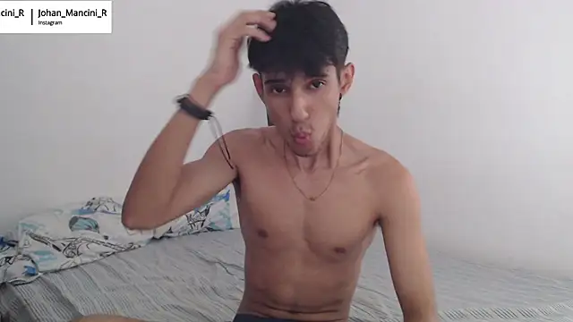 Snapshot of Johan_Mancini_R chatting on 01.17.25 Johan Mancini R online show from 01.17.25