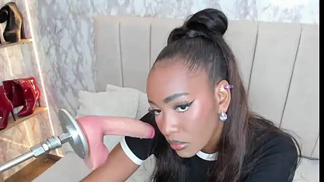 whiitneyfox online show from 10.26.25