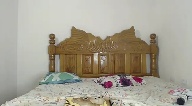 Coral0403 online show from 01.05.25