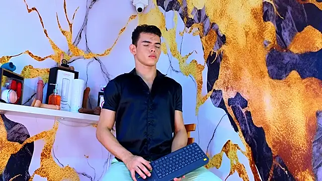 Snapshot of Nijinsky_LatinBoy chatting on 09.22.25 Nijinsky LatinBoy online show from 09.22.25