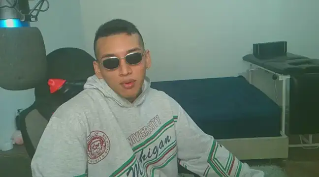 Snapshot of David_Adams2003 chatting on 01.26.25 David Adams2003 online show from 01.26.25