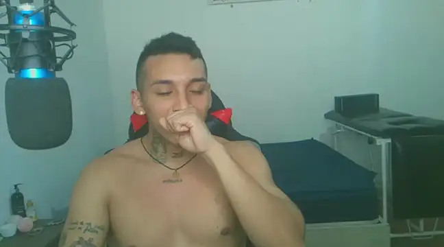 Snapshot of David_Adams2003 chatting on 01.27.25 David Adams2003 online show from 01.27.25