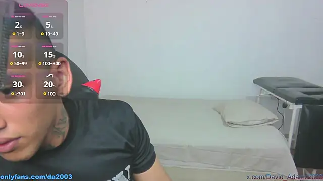 Snapshot of David_Adams2003 chatting on 02.11.25 David Adams2003 online show from 02.11.25