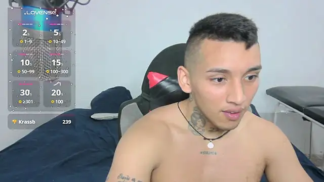 Snapshot of David_Adams2003 chatting on 02.21.25 David Adams2003 online show from 02.21.25