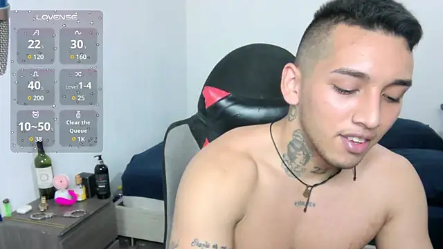 Snapshot of David_Adams2003 chatting on 02.22.25 David Adams2003 online show from 02.22.25