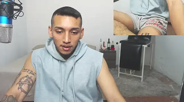 Snapshot of David_Adams2003 chatting on 03.14.25 David Adams2003 online show from 03.14.25