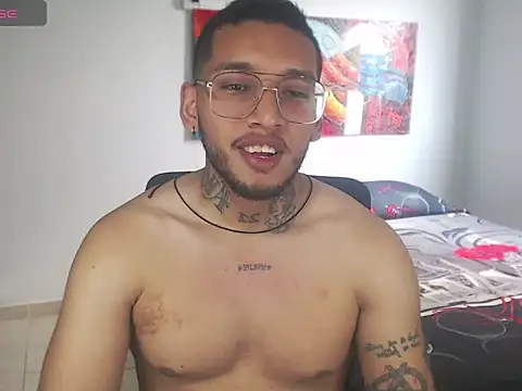 Snapshot of David_Adams2003 chatting on 11.15.25 David Adams2003 online show from 11.15.25