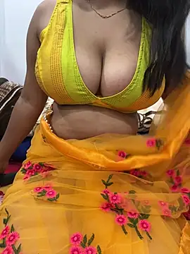 Snapshot of soumita chatting on 02.05.25 soumita online show from 02.05.25