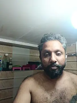 Snapshot of carria_homes chatting on 07.28.26 carria homes online show from 07.28.26