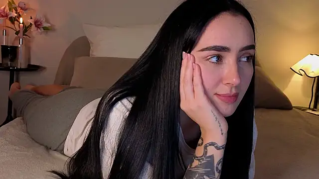 KimKhallifa online show from 03.13.26