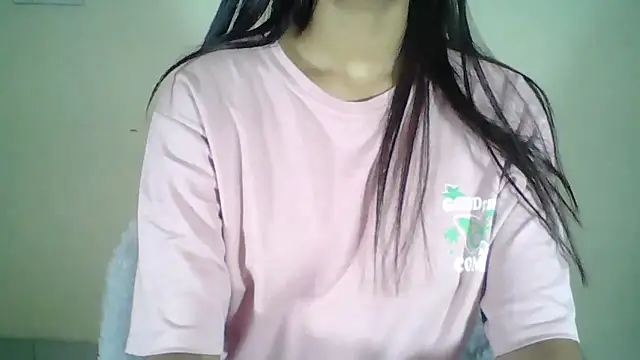 Snapshot of Naughty_Nayra chatting on 10.12.25 Naughty Nayra online show from 10.12.25