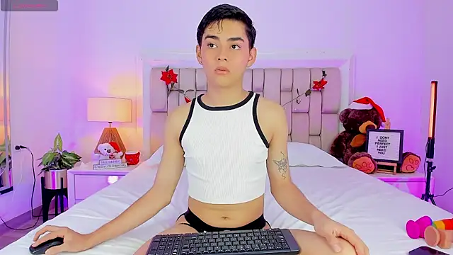 Maxi little online show from 12.18.25