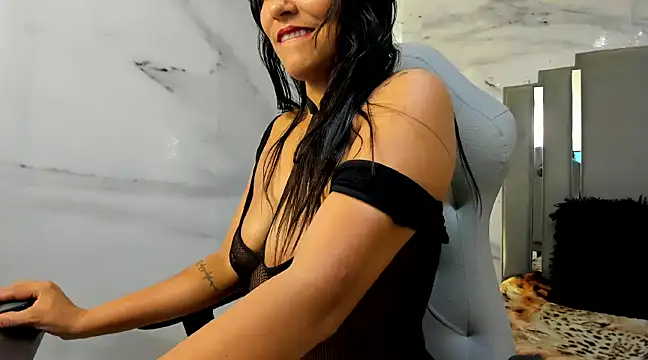 Snapshot of Lorena_watson chatting on 02.18.25 Lorena watson online show from 02.18.25