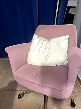 Ninabrunette18 online show from 10.07.25