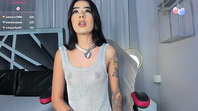 MAGIC SCARLET online show from 02.07.25