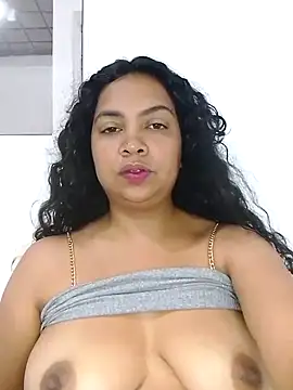 Snapshot of Brendabluee chatting on 03.22.25 Brendabluee online show from 03.22.25