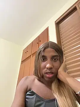 Snapshot of Celine_trans01 chatting on 12.27.24 Celine trans01 online show from 12.27.24