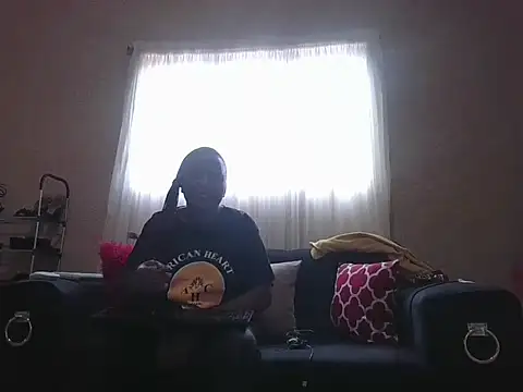Snapshot of ThamiXX chatting on 06.17.26 ThamiXX online show from 06.17.26