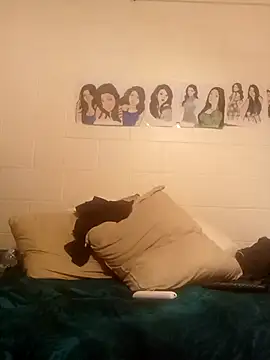 k1oudE online show from 10.06.25