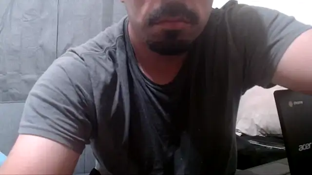Snapshot of k1oudE chatting on 04.20.26 k1oudE online show from 04.20.26
