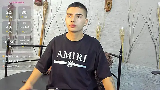 Snapshot of MarcoVitto chatting on 01.06.25 MarcoVitto online show from 01.06.25