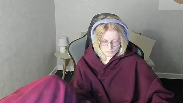 ElizabethHarpper online show from 12.02.25