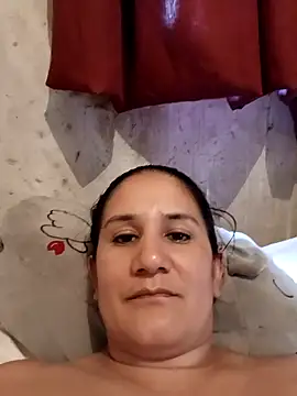 Snapshot of rosifernan chatting on 01.31.25 rosifernan online show from 01.31.25