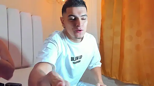 DAVID VICTORIAA online show from 01.18.25