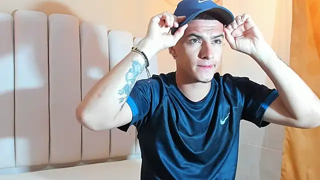 DAVID VICTORIAA online show from 01.20.25