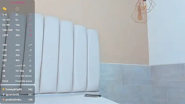 DAVID VICTORIAA online show from 02.01.25