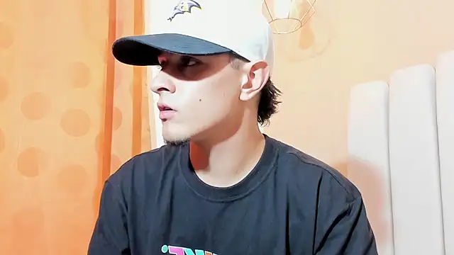 DAVID VICTORIAA online show from 02.21.25