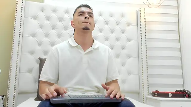 DAVID VICTORIAA online show from 09.20.25