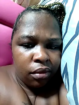 Snapshot of SexyLadyBoosxx chatting on 12.20.25 SexyLadyBoosxx online show from 12.20.25