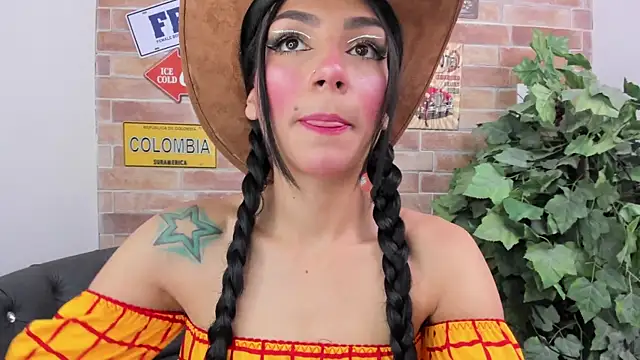 miss   evangeline online show from 10.30.25