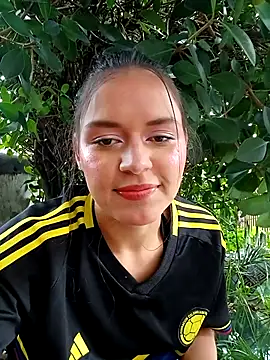 Snapshot of Danni_shy chatting on 06.15.26 Danni shy online show from 06.15.26